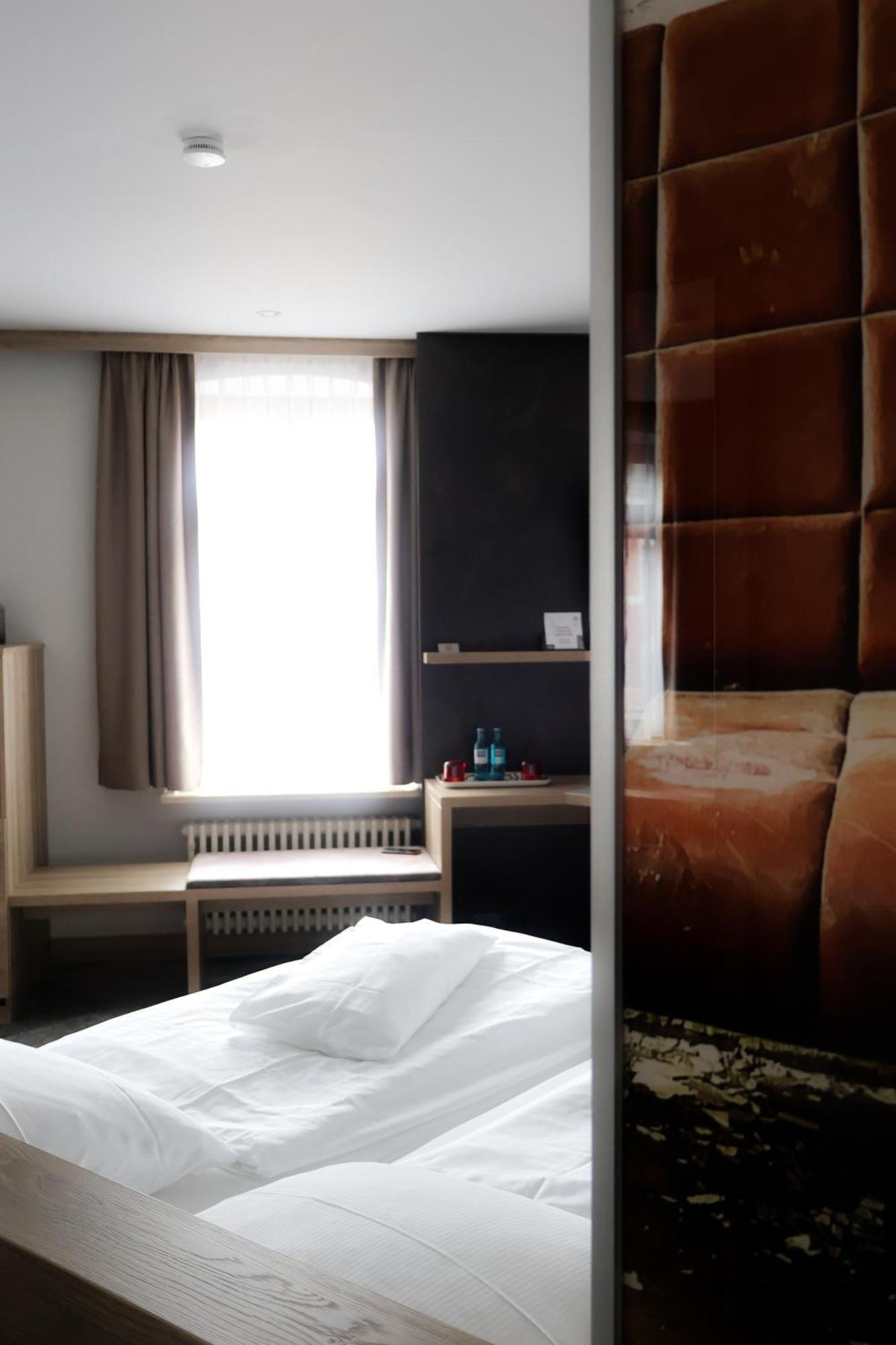 Alexxanders Hotel & Boardinghouse, Restaurant Chemnitz Quarto foto